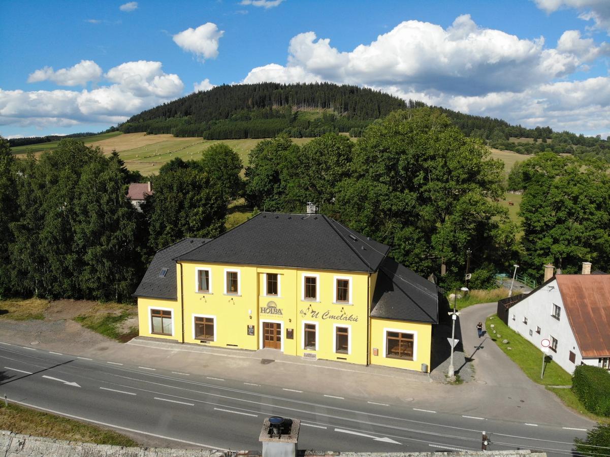 U Cmelaku Hotell Červená Voda Exteriör bild